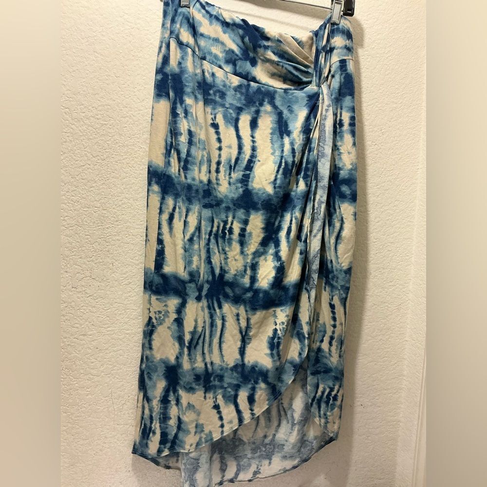 NWT Ashley Stewart blue Tye dye skirt size 14/16